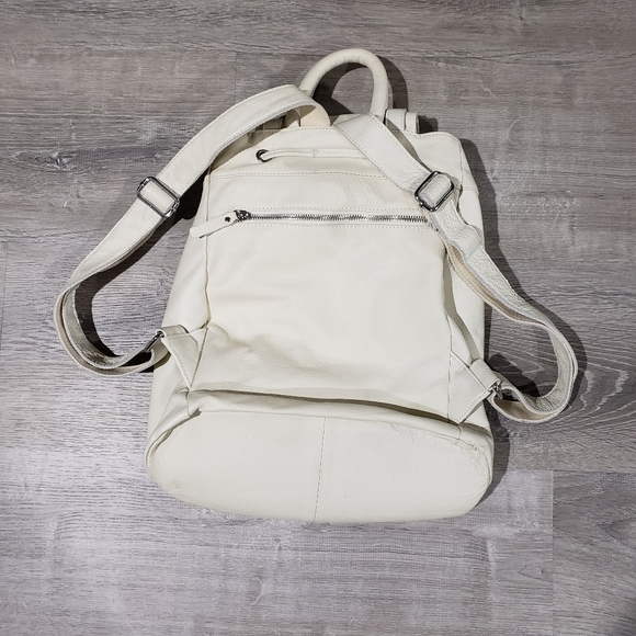 AmeriLeather Chief Bag/ Backpack - Picture 3 of 4